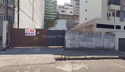Excelente lote no Sta. Terezinha