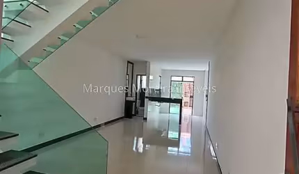 Casa no Aeroporto, com  fácil acesso para o centro e saída para BR 040.