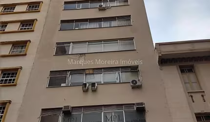 Ótimo conjunto de salas no centro de Juiz de Fora (170m²).13° Andar