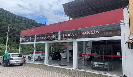 Excelente loja c/ 200m² em ótima localização na Avenida Brasil, Juiz de Fora-MG.
