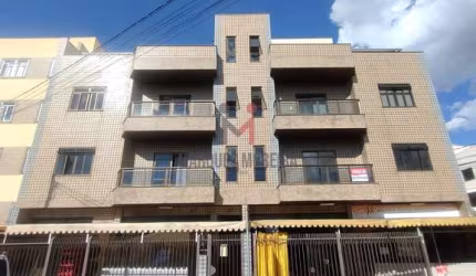 Cobertura de Sonho em Santa Terezinha: Vista Magnífica e Design Contemporâneo