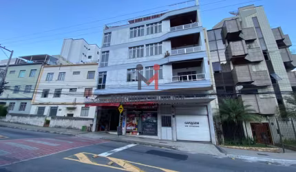 Excelente dois quartos com suíte no Paineiras.