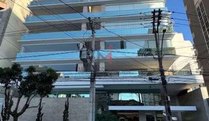 Deslumbrante Prédio apartamento  Ensolarado  de Luxo.