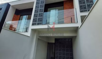 Excelente casa geminada