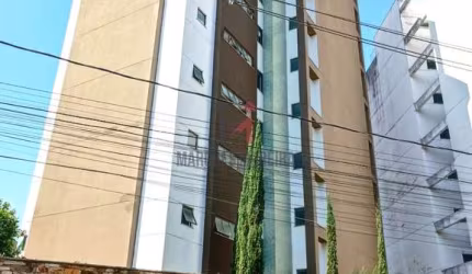 Cobertura dos seus sonhos com vista deslumbrante!