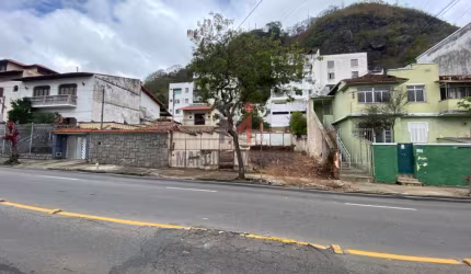 Excelente oportunidade! Terreno na Av. Olegário Maciel!