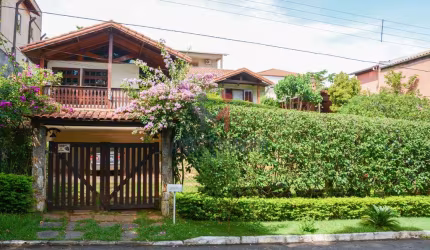 Excelente Casa de 3 quartos em Condominio