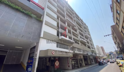 Excelente vaga de garagem no centro.