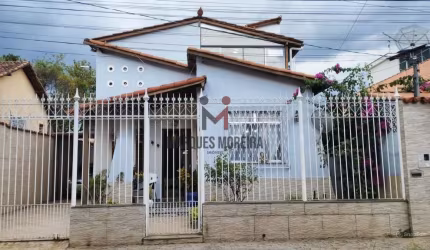 Linda casa duplex no bairro Industrial