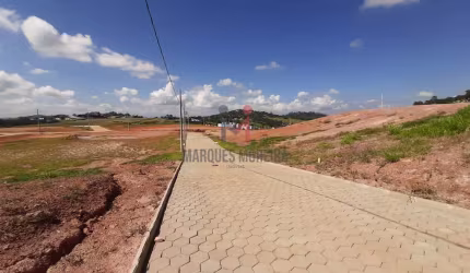 Lote em condomínio