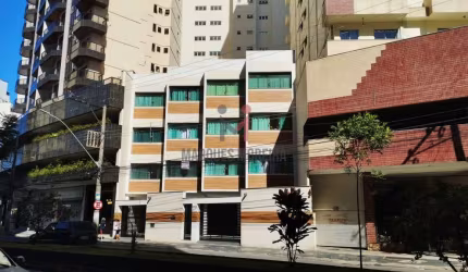 Ótimo apartamento de 3 quartos ao lado do Colégio Jesuítas