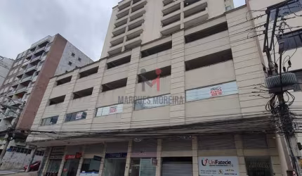Excelente 2 Quartos Suíte Varanda Armários Vaga Numerada Centro