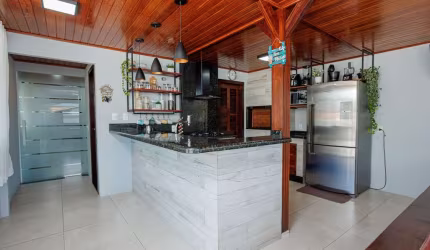 Casa com 2 quartos à venda na Rua Perseus, Quadra 18 - Lote 11, 351, Jardim Paraíso, Joinville, 131 m2 por R$ 420.000