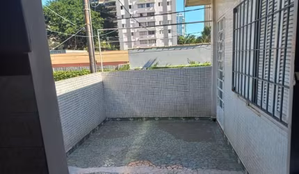 SOBRADO A VENDA NO TATUAPE