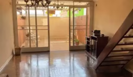 CASA A VENDA EM SP ARICANDUVA