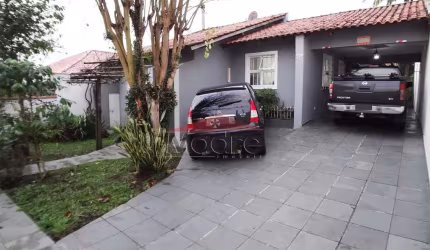 Casa com 4 quartos à venda na Rua Orestes Códega, 726, Pinheirinho, Curitiba, 187 m2 por R$ 910.000