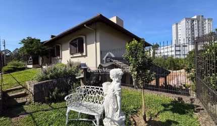 Casa com 3 quartos à venda na Rua José Albino Reuse, 606, Sanvitto, Caxias do Sul por R$ 1.299.000