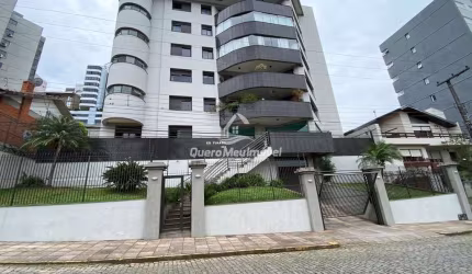 Apartamento com 3 quartos à venda na Rua Victório Buzelatto, 260, Madureira, Caxias do Sul por R$ 540.000