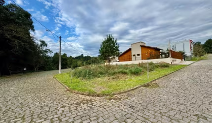 Terreno à venda na Aparicio Postale, 28, Santa Catarina, Caxias do Sul por R$ 320.000