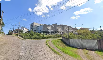 Terreno à venda na Rua Marcílio Orestes Tonet, 216, Salgado Filho, Caxias do Sul por R$ 450.000