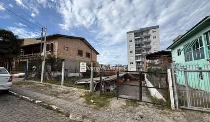 Terreno à venda na Rua Amadeo Rossi, 01, Nossa Senhora de Fátima, Caxias do Sul por R$ 420.000