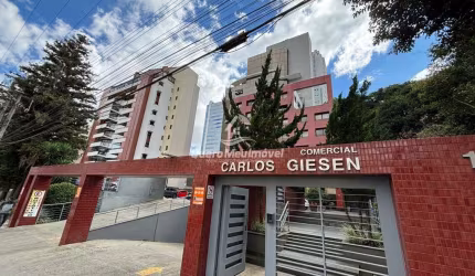 Sala comercial com 3 salas à venda na Rua Carlos Giesen, 1297, Exposição, Caxias do Sul por R$ 450.000