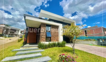 Casa em condomínio fechado com 3 quartos à venda na Rua Ludovico Cavinato, 54, Nossa Senhora da Saúde, Caxias do Sul por R$ 2.950.000