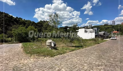 Terreno à venda na Rua Idilia Menegotto Rasia, 1, Salgado Filho, Caxias do Sul por R$ 650.000