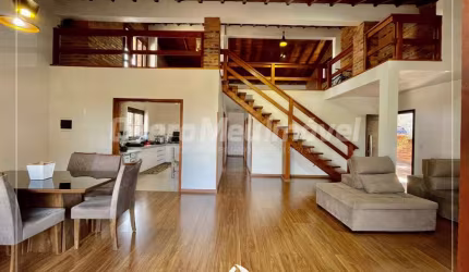 Casa com 3 quartos à venda na Giuseppe Dal Pra, 81, São Leopoldo, Caxias do Sul por R$ 950.000