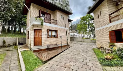Casa com 3 quartos à venda na Rua Clélia Manfro, 1847, Petrópolis, Caxias do Sul por R$ 490.000