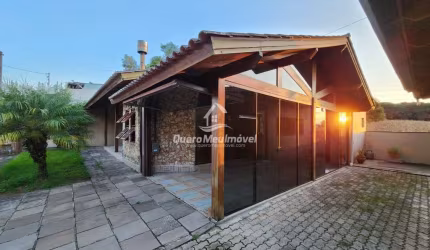 Casa com 3 quartos à venda na da Esperança, 7606, São Luiz, Caxias do Sul por R$ 480.000