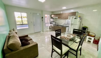 Casa com 2 quartos à venda na Waldomiro Silveira de Almeida, 132, Nossa Senhora das Graças, Caxias do Sul por R$ 270.000