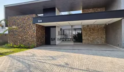 Belíssima casa de 445m², térrea, em terreno de 1000m², à venda no Saint Patrick