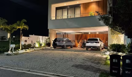 Excelente sobrado de 351m², 3 suítes, à venda no Alphaville Nova Esplanada 1
