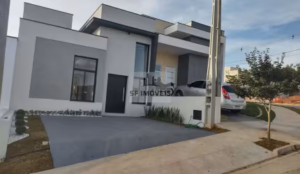Ótima casa térrea, 100m², 3 dormitórios, 1 suíte, à venda no Villággio Ipanema