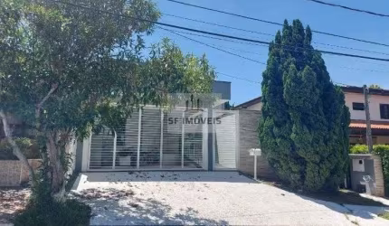 Excelente sobrado de 304m², 3 suítes, à venda, no Granja Olga 2