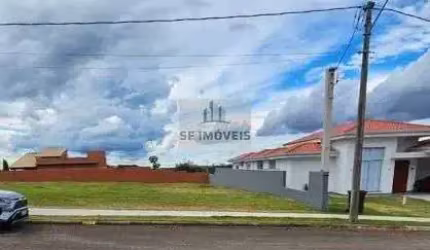 2 excelentes lotes, planos, de 1.000m² cada um, vizinhos, no Fazenda Jequitibá