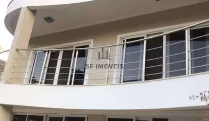 Excelente sobrado de 187m², 3 suítes, à venda ou locação no Granja Olga 1
