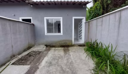 Linda casa à Venda Laranjal área gourmet, garagem com 01 quarto