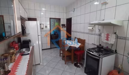 Casa À Venda 03 Quartos Trav. Elza Bittencourt Icaraí Niterói/RJ.
