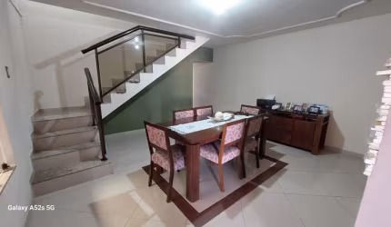 Casa à Venda Condomínio Residencial Village do Moinho I com  03 Quartos Arsenal São Gonçalo/RJ