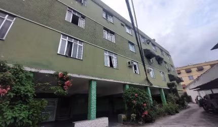 Apartamento de 2 quartos à venda Alcântara São Gonçalo/RJ.