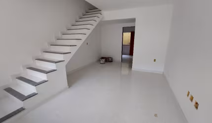 Casa Á Venda 02 Quartos No Centro De São Gonçalo/RJ