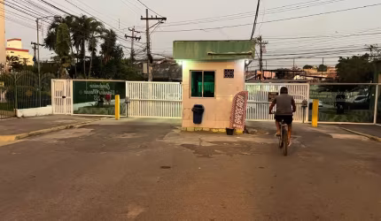 Apartamento 02 quartos à venda Colubandê São Gonçalo/RJ.