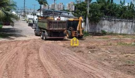 Terreno à venda, 2000 m² por R$ 790.000,00 - Candelária - Natal/RN