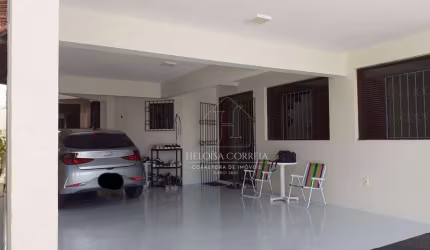 Casa com 4 dormitórios à venda, 220 m² por R$ 650.000,00 - Barro Vermelho - Natal/RN