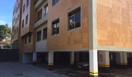 Apartamento para Venda em Teresópolis, Taumaturgo, 3 dormitórios, 1 suíte, 2 banheiros, 2 vagas
