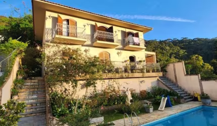 Casa para Venda em Teresópolis, Vale do Paraíso, 3 dormitórios, 1 suíte, 3 banheiros, 2 vagas
