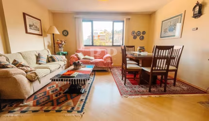 Apartamento para Venda em Teresópolis, Agriões, 2 dormitórios, 1 suíte, 3 banheiros, 1 vaga