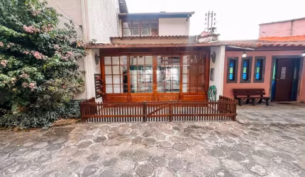 Casa Geminada para Locação em Teresópolis, Iucas, 3 dormitórios, 2 suítes, 3 banheiros, 1 vaga